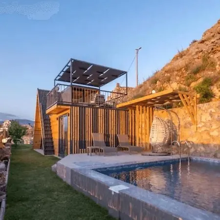 Маленький Дом С Бассейном И Видом На Море Villa